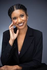 Dr. Melanie Whitelow is the new director of Continuing Education and  Business Partnerships at Kankakee Community College. Welcome, to KCC!  Details  https://news.kcc.edu/2025/07/17/new-director-of-continuing-education-and-business-partnerships.html