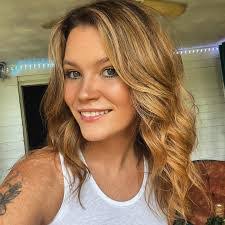 Jade Hartman's Instagram, Twitter & Facebook