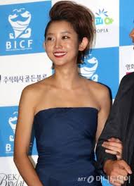 지난 9일 개그맨 김진곤, 김현수 기자가 운영하는 유튜브 채널 '개기자'에는 '개그우먼 송인화에게 연인이 생겼다고? Jtfmr1xtitwu8m