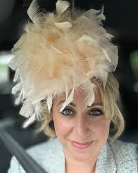 LadyDj wearing #hats while working #rocking the #box #DinahlynnBiggs  #thedinahlynnbiggsshow #biggsradiostation