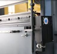 CNC Press Brake Crowning Systems: Mechanical vs. Hydraulic ...