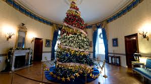 Maybe you would like to learn more about one of these? White House Holiday Decor 2015 In 14 Festive Photos Curbed