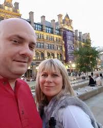 A bombing attack targeting young concertgoers has brought together mourners of different faiths and countries. Orphaned Daughters Pay Tribute To York Manchester Bombing Victims York Press