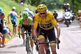 Een wielerdag met een jeugdprogramma, toertocht, wielerdorp en. Tour De France Overall Favorites Road Bike Action