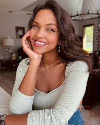 Florinda Estrada's Instagram, Twitter & Facebook