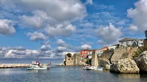 Sinop é uma cidade planejada, observando critérios urbanísticos modernos, com traçado regular e quadras interligadas por mais de quatrocentos quilômetros de ruas e avenidas, possuindo 27,00 m² de área verde por habitante, sendo que a oms recomenda um mínimo de 12,00 m²/habitante 17. Wikiloc Picture Of Sinop 1 5