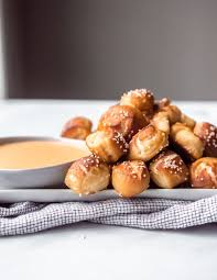 Soft Pretzel Bites With Cheese Sauce
