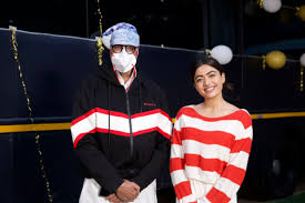 The kit comes with a container, stones, sand and a handmade mini rake. Rashmika Mandanna Rings In Her 25th Birthday With Amitabh Bachchan And Vikas Bahl On Goodbye Set Bollywood News Bollywood Hungama