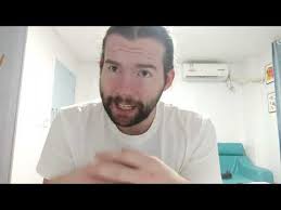 Mathieu B., TPRS ve anlaşılır girdiler sayesinde Fransızca'yı mizahla  öğrenin