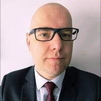 200+ profile według frazy „Skubis”