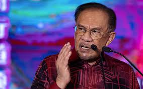 Meriahnya Uncle Mike, '3 anak' sambut Tahun Baharu Cina