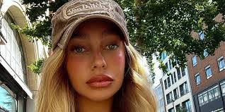 Eden Harper's Instagram, Twitter & Facebook