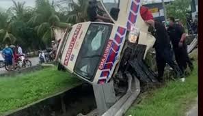 Check spelling or type a new query. Kemalangan Sahih