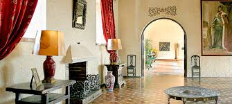 Scandal de amploare la reşedinţa regelui mihai din elveţia! Palatul Elisabeta ResedinÅ£a OficialÄƒ PermanentÄƒ A Regelui Mihai Lumea