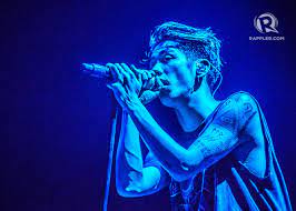 The band had various singles that entered the oricon charts and their songs are gradually gaining. 25 Awesome Photos One Ok Rock In First Manila Show