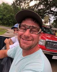 Kelly Babin's Instagram, Twitter & Facebook