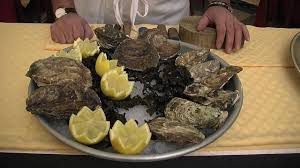In seguito troverai alcune delle ricette più comuni per cucinare le ostriche. Le Ostriche Come Aprirle E Come Distinguerle Uchef Tv Youtube
