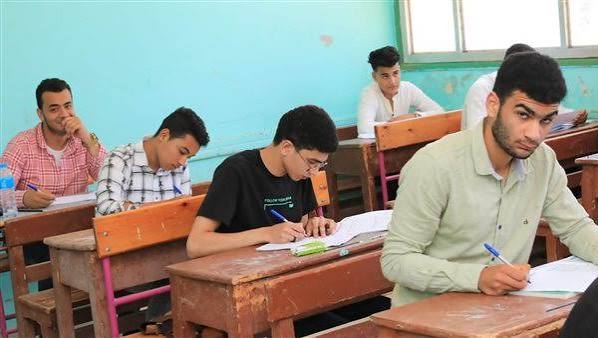 الفرق بين طلاب النظام القديم والجديد في الثانوية العامة 2026 - موقع في الجامعة