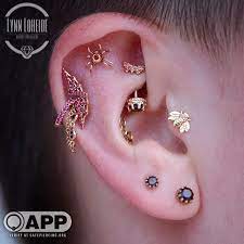 It S Spooky Month So How Could We Not Post One Of Our Favorite Spooky Ears Tori S Bug Ear Project Is All Fully Healed Gold Bracelet For Women Ear Jewelry Ear