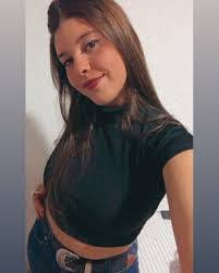 Litza Lopez's Instagram, Twitter & Facebook