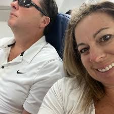 Julie Reardon's Instagram, Twitter & Facebook