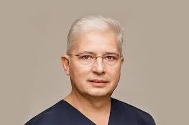 Artroscopia de sold recupereaza functia motorie a unui tanar pompier