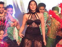 Melinda will star in the celebrity version of channel 4's first dates for stand up to cancer. Regina Cassandra Regina Cassandra S Shocking Wardrobe Malfunction Tamil Movie News Times Of India