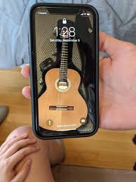 As i looked up, i realized that tracking a cheating boyfriend by cell phone is pretty easy. When Your Boyfriend S Phone Wallpaper Is A Photo Of His Guitar Lingling40hrs