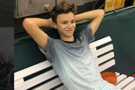 See more ideas about romeo beckham, the beckham family, boys haircuts. Romeo Beckham Shemazing