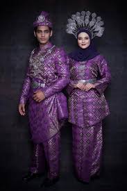 Pembayaran mudah, pengiriman cepat & bisa cicil 0%. Baju Songket Tradisional Pengantin Lelaki Dan Perempuan Services Others On Carousell
