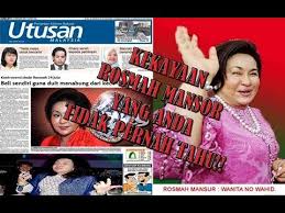 Abdul aziz nong chik (div.) oni majú dve deti, riza aziz a azrene soraya. Bekas Suami Rosmah Mansor