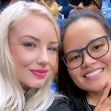 We're thrilled to welcome Mumford and Sons to Woldenberg Park this summer!  There's nothing better than seeing the park come alive with music,  laughter, and a sense of community. That's why we're