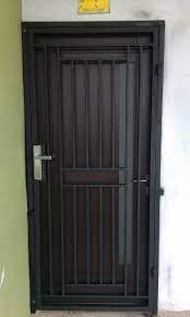 Pintu kawat nyamuk terbuat dari hollow 3/3 baja ringan dengan lis 4 cm untuk bingkai dan 3 cm untuk lis tulangan yang terbuat dr canal c baja ringan, lis. 081218718975 Tukang Las Pintu Tralis Kawat Nyamuk Murah Terpercaya
