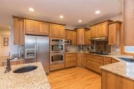 13915 E Bellessa Ln Spokane Valley Wa 99206 Spokane Valley Home Kitchen Cabinets