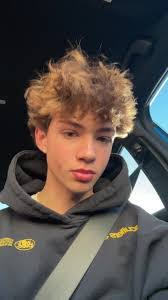 Jackson Calvert's Instagram, Twitter & Facebook