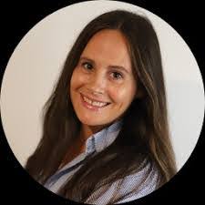 Janelle Carl's Instagram, Twitter & Facebook