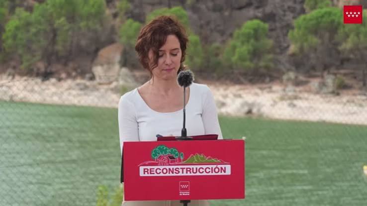 Ayuso, sobre el ático: "Está en venta, chao pescao"
