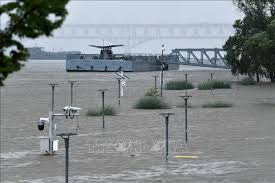 The kerala flood in india was another flood that has destroyed people's houses. China Massive Flood Update Water Levels In Many Rivers And Lakes Above Alarming Levels Vietnam Times