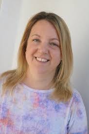 Rowena Keane's Instagram, Twitter & Facebook