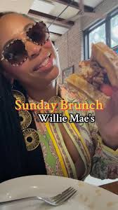Brunch @williemaesnola is 10/10 ⭐️ ⭐️⭐️⭐️⭐️