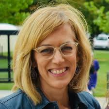 Susan Rowe (@MrsRoweReads)