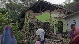 Gempa hari ini « gempa bumi « gempa terkini. Gempa Susulan Terjadi 3 Kali Bmkg Minta Warga Jatim Waspada