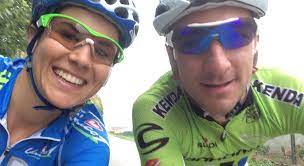 Al suo fianco ormai da diversi anni c'è elena cecchini, anche lei professionista su due ruote con diversi successi su strada. Elia Viviani Campione Italiano Battuti In Volata Visconti E Pozzovivo