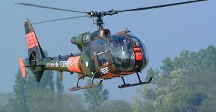 L'hélicoptère s'est écrasé pour des raisons inconnues à 1 800 mètres d'altitude. Army Helicopters Crash In Southern France Killing 5 Officers