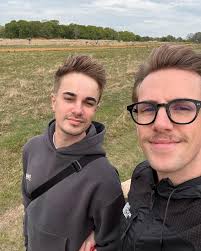 Benjamin Dwyer (@benjaminjdwyer) • Instagram photos and videos