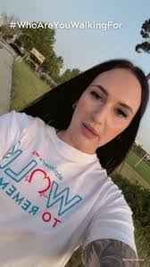 Shannon Thomson's Instagram, Twitter & Facebook