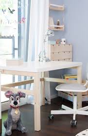Kinderzimmer Fur Madchen In Hellblau Soul Follows Design In 2020 Kinder Zimmer Kinder Schreibtisch Kinderzimmer Fur Madchen