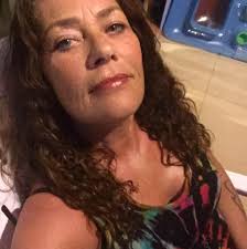 Bedroom set bed post carving ideas needed