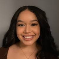 Rebecca Holder's Instagram, Twitter & Facebook