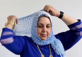 See more ideas about hijab tutorial, hijab, hijab style tutorial. Head Strong Muslim Women Say The Hijab Is A Symbol Of Faith Not Oppression The Blade